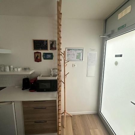 파리 Modern And Warm Fully Renovated Split Level Apart Steps Away From The Grands Boulevard 아파트 외부 사진